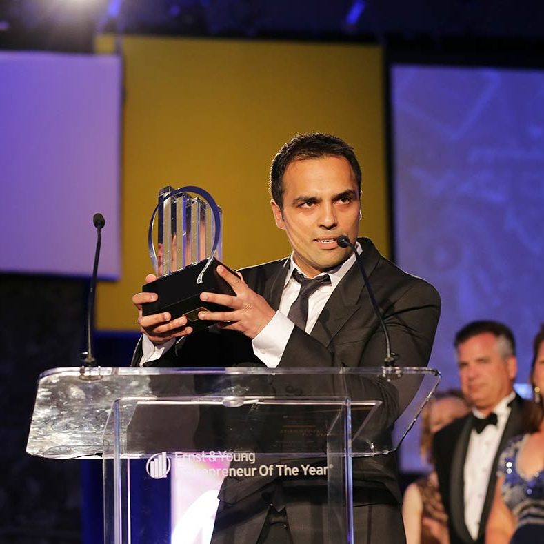 Gurbaksh Chahal accepting Ernst & Young Entrepreneur of the Year Award